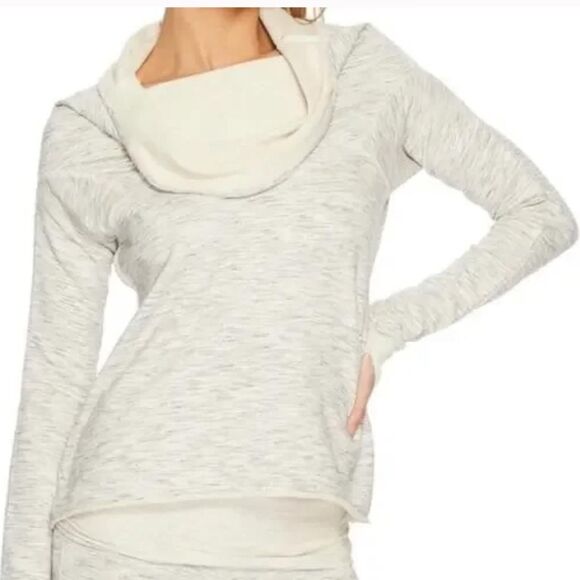 Free people movement pullover sweatshirt - Size Small - Picture 1 of 5